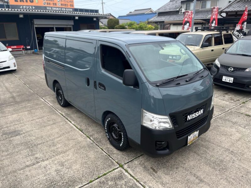 日産 NV350キャラバンバン ブルーグレー｜塗装ずみのカスタム中古車