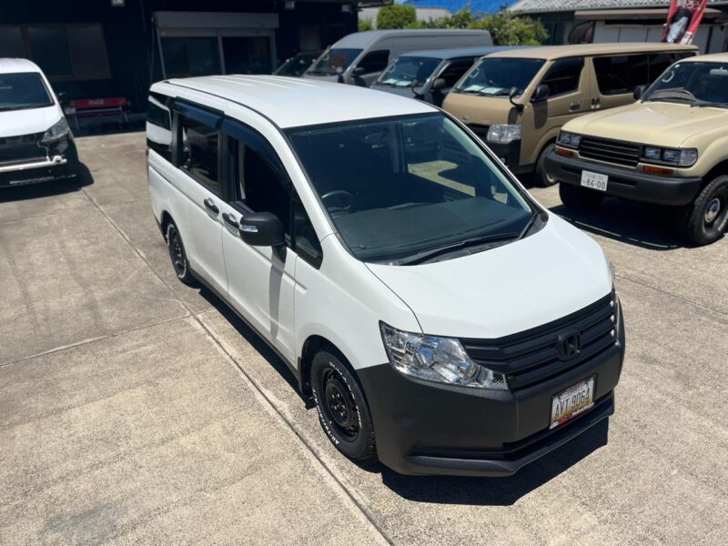 ホンダ ステップワゴン パールホワイト｜塗装ずみのカスタム中古車