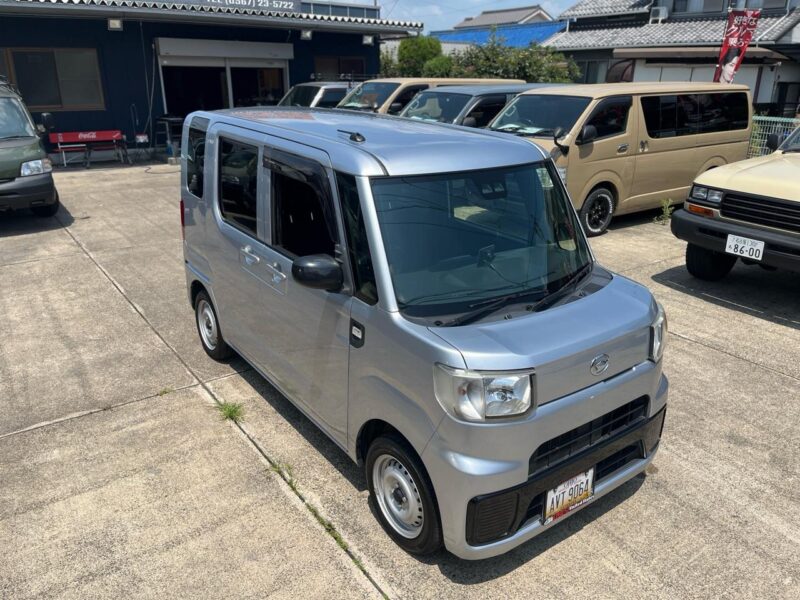 ダイハツ ハイゼットキャディー シルバー｜塗装ずみのカスタム中古車