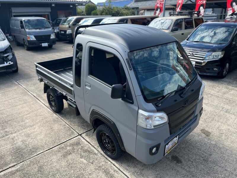 ダイハツ ハイゼットトラック｜塗装ずみのカスタム中古車