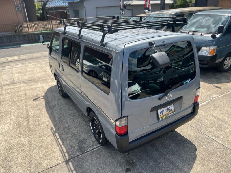マツダ ボンゴバン ナルドグレー を全塗装した作業車