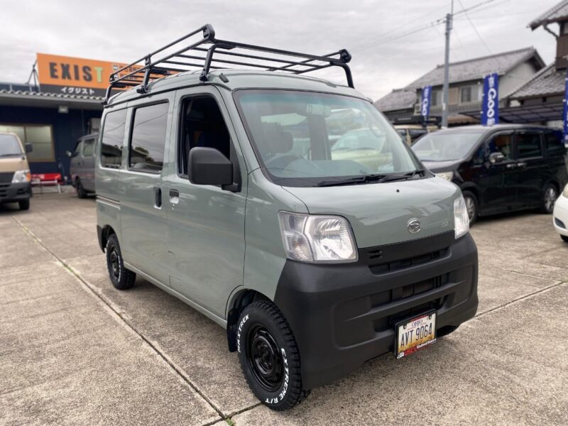 ダイハツ ハイゼットカーゴ アーバンカーキの中古車｜愛知県津島市EXIST