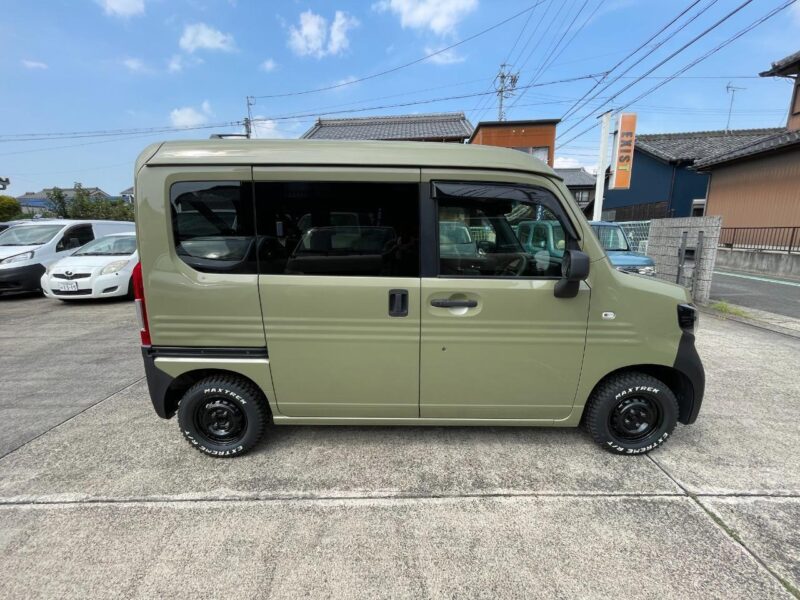 ホンダ N-VAN グリーン｜塗装ずみのカスタム中古車