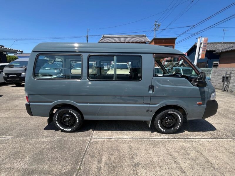 日産 バネットバン ブルーグレー を全塗装した作業車