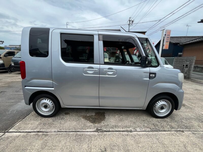 ダイハツ ハイゼットキャディー シルバー のカスタム中古車