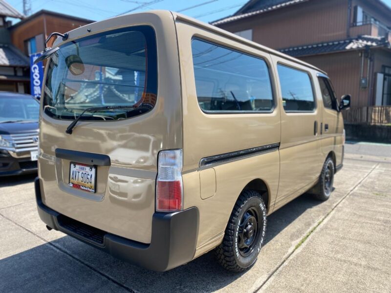 日産 キャラバン ベージュ を全塗装した作業車