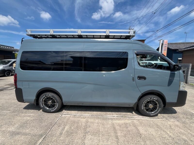 日産 NV350キャラバンバン ブルーグレー を全塗装した作業車