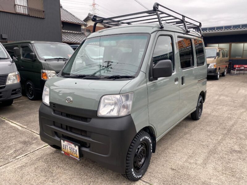 ダイハツ ハイゼットカーゴ アーバンカーキの中古車｜愛知県津島市EXIST