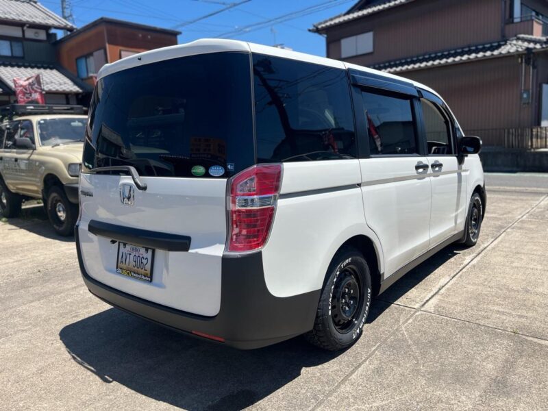 ホンダ ステップワゴン パールホワイト｜ラプターライナー施工