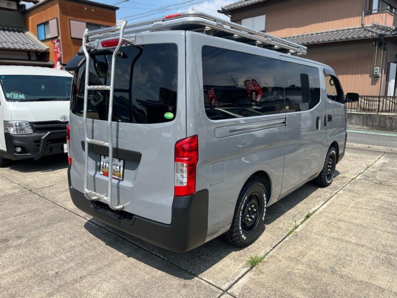 日産 NV350キャラバンバン ナルドグレー｜ラプターライナー施工