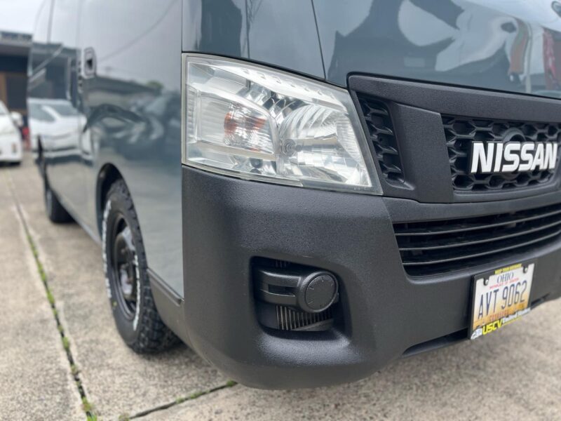 日産 NV350キャラバンバン ブルーグレー｜ラプターライナー施工