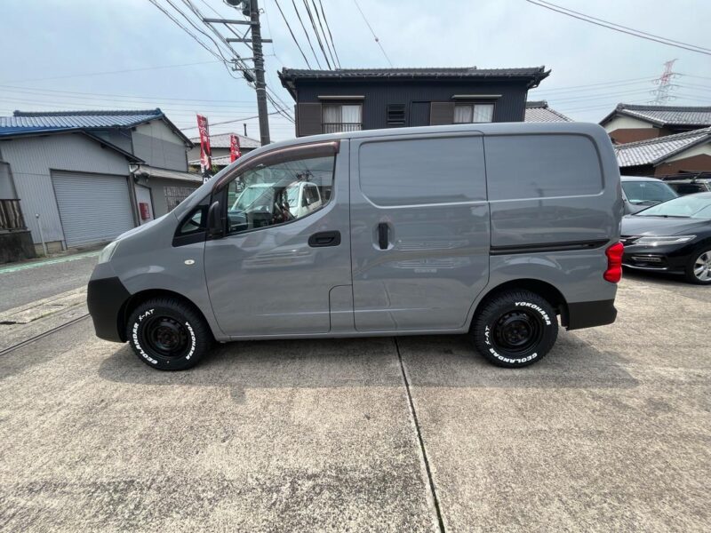 日産 NV200バネットバン ナルドグレー｜塗装ずみのカスタム中古車