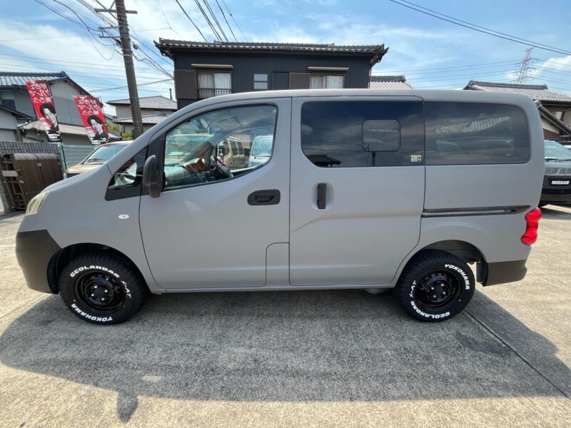 日産 NV200バネットバン｜塗装ずみのカスタム中古車