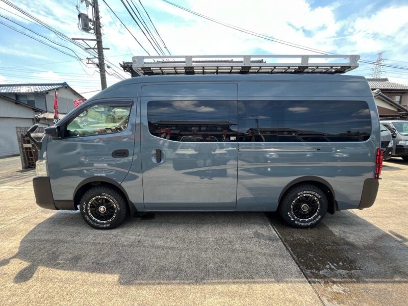 日産 NV350キャラバンバン ブルーグレー｜塗装ずみのカスタム中古車