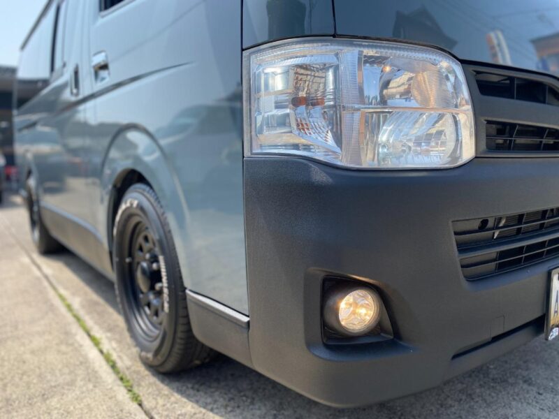 トヨタ ハイエースバン ブルーグレー｜ラプターライナー施工