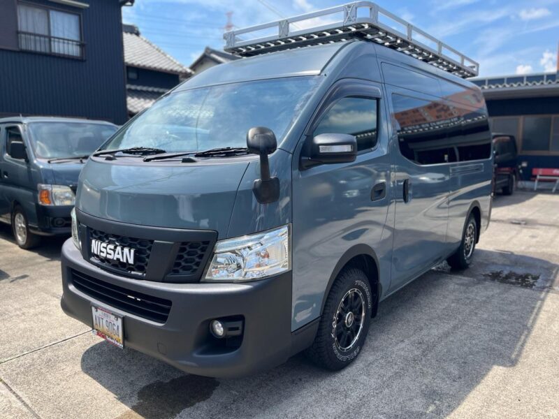 日産 NV350キャラバンバン ブルーグレー を全塗装した作業車