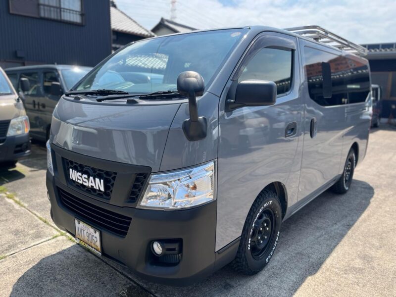 日産 NV350キャラバンバン ナルドグレー を全塗装した作業車