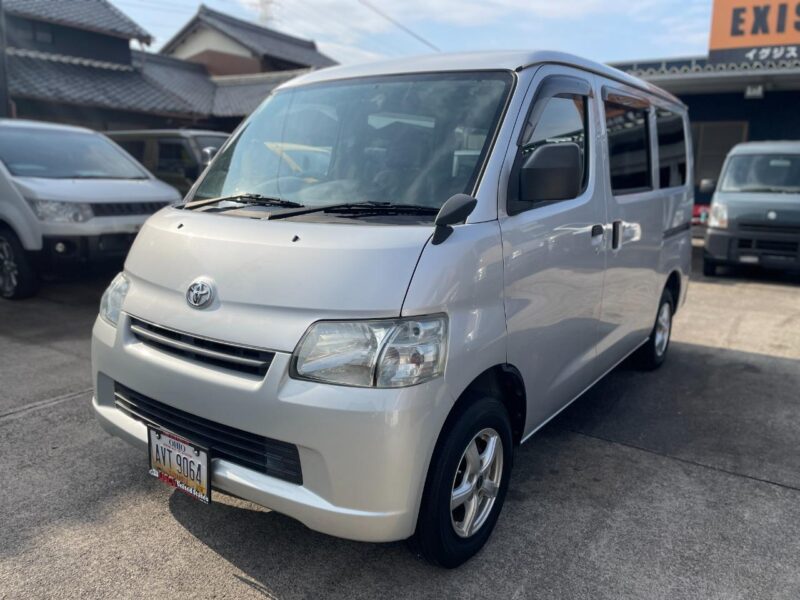 トヨタ タウンエースバン ホワイト｜塗装ずみの作業車