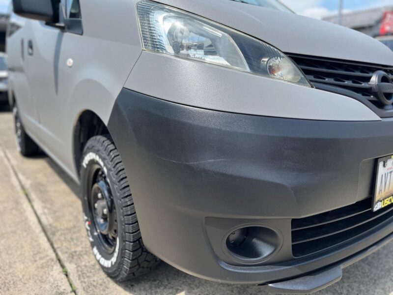 日産 NV200バネットバン｜ラプターライナー施工