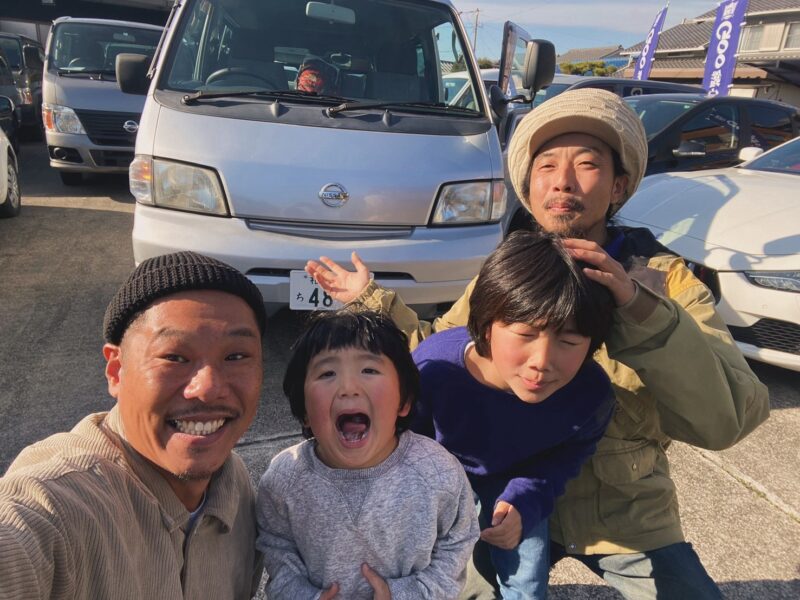 EXISTで納車したお客様と車