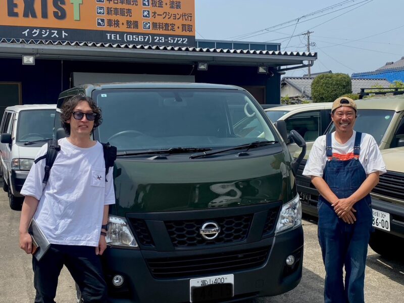EXISTで納車したお客様と車