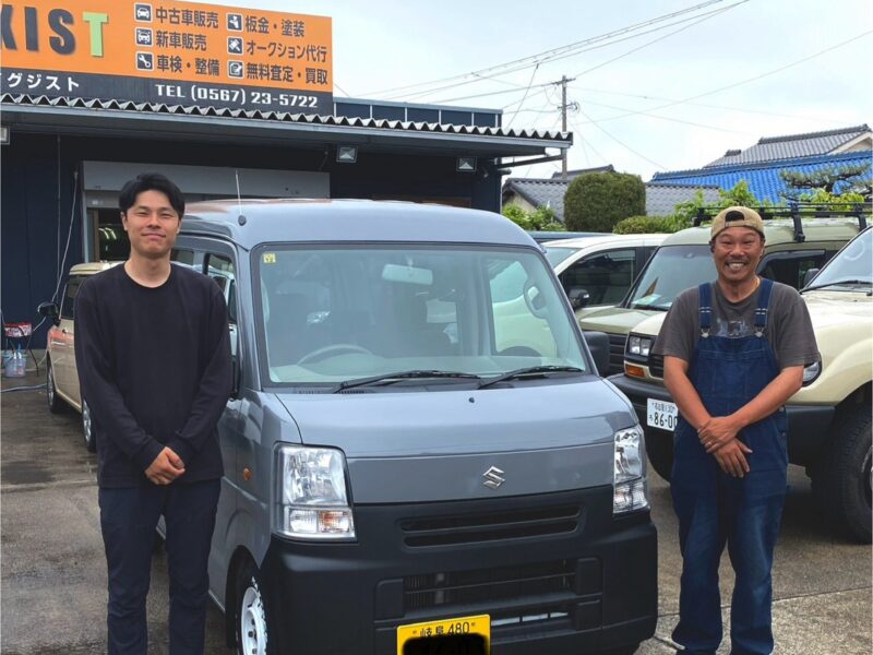 EXISTで納車したお客様と車