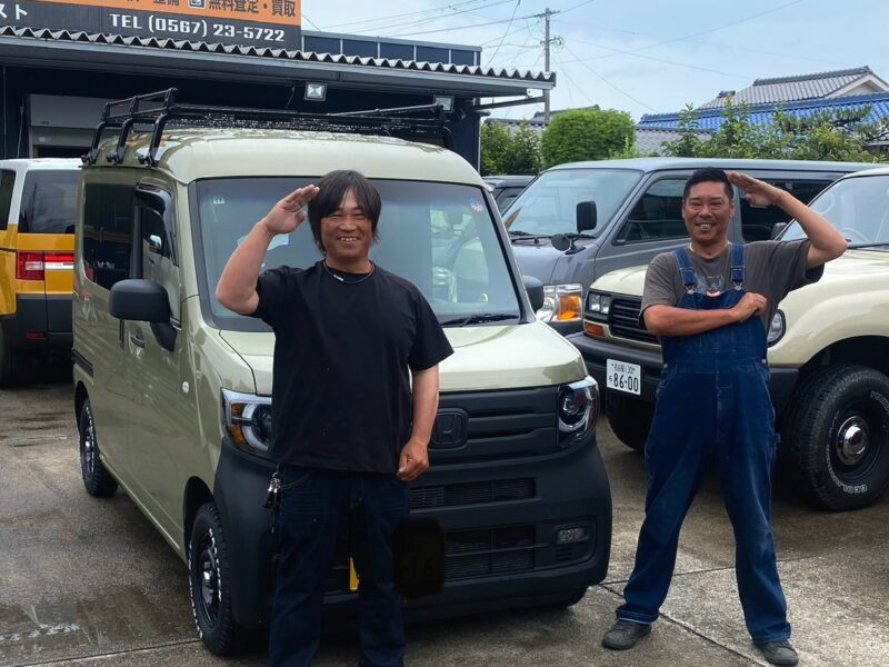 EXISTで納車したお客様と車